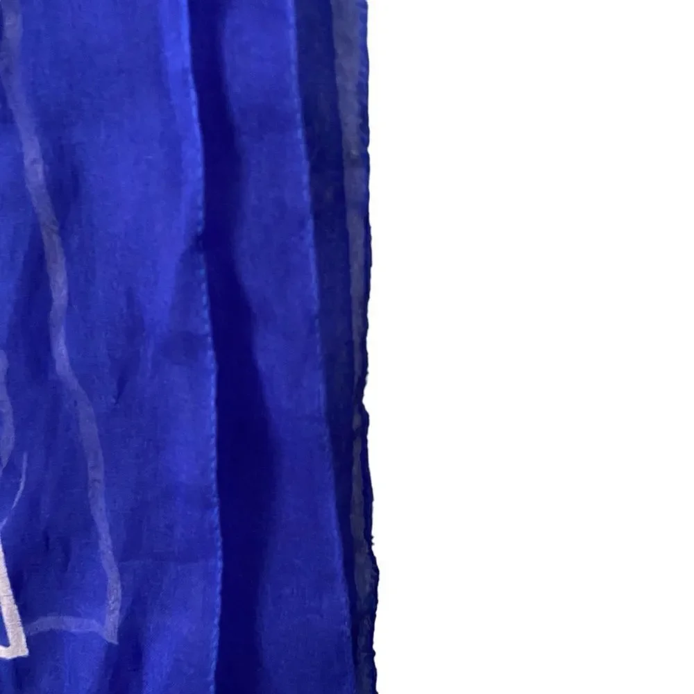 Tres- Elle Made in Italy Rose Print Blue and White Scarf in One Size